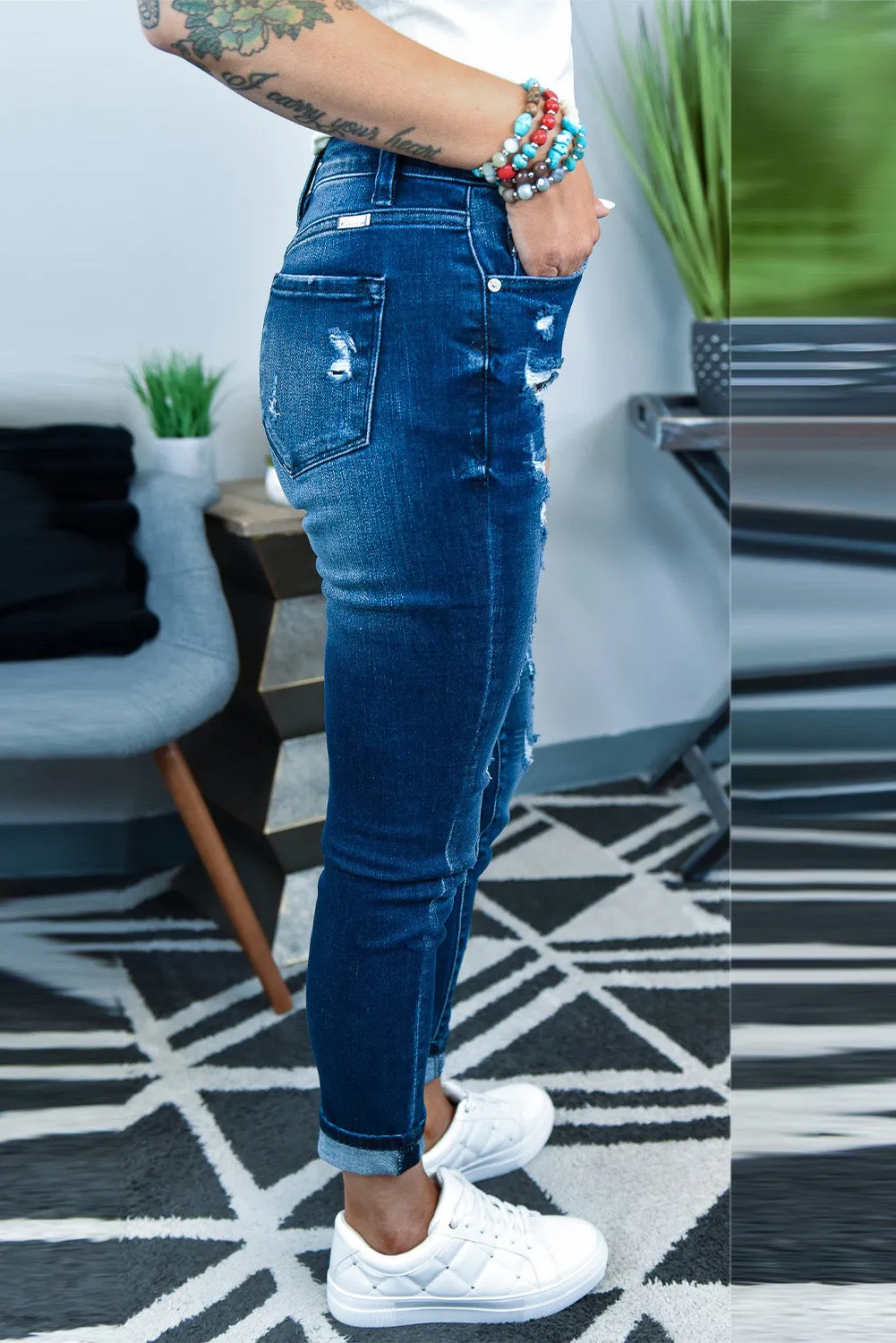 Classic Tight-fitting Dark Blue Ripped Jeans