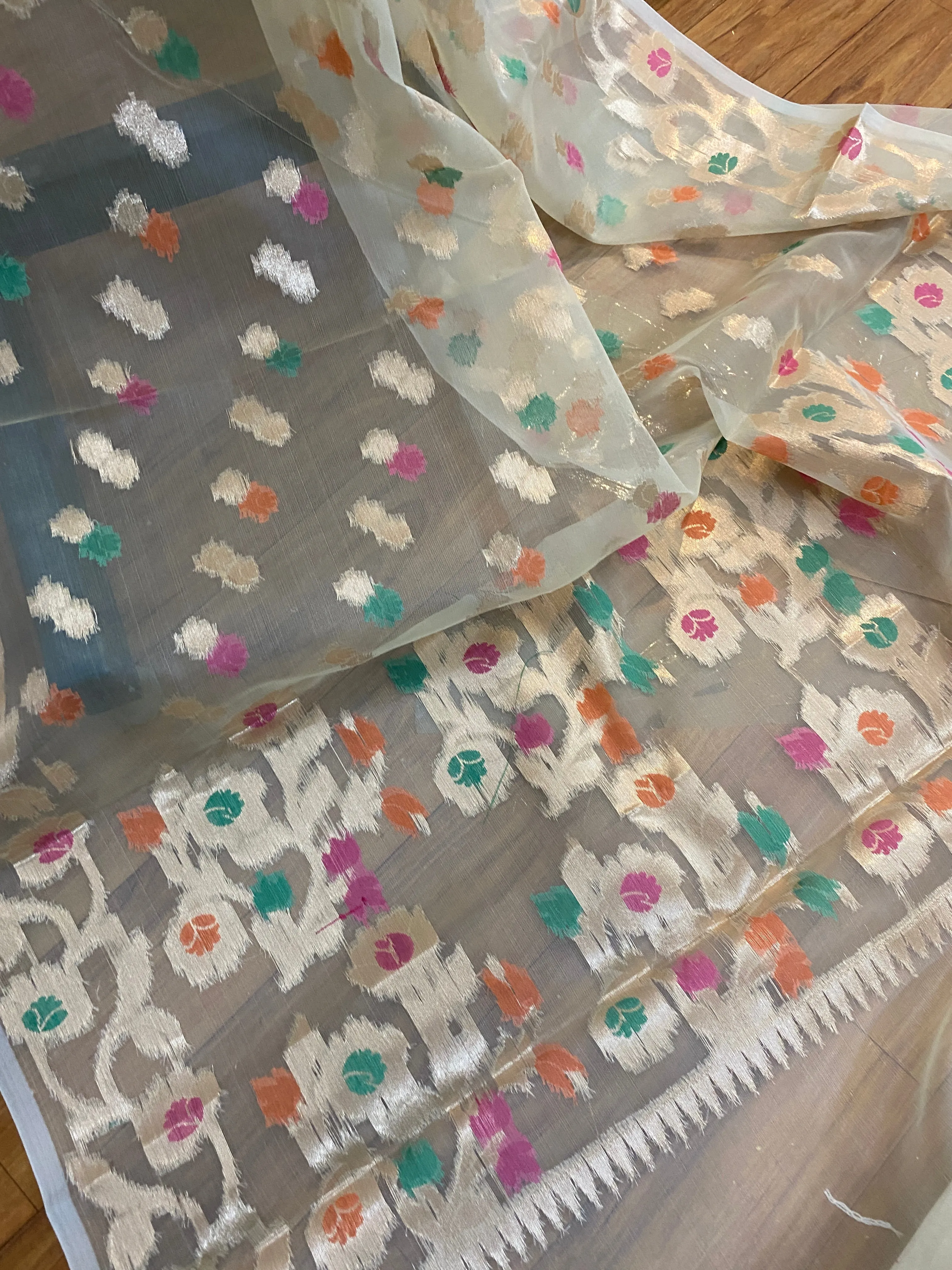 Ethereal Grace: The White Pure Cotton Organza Banarasi Sari