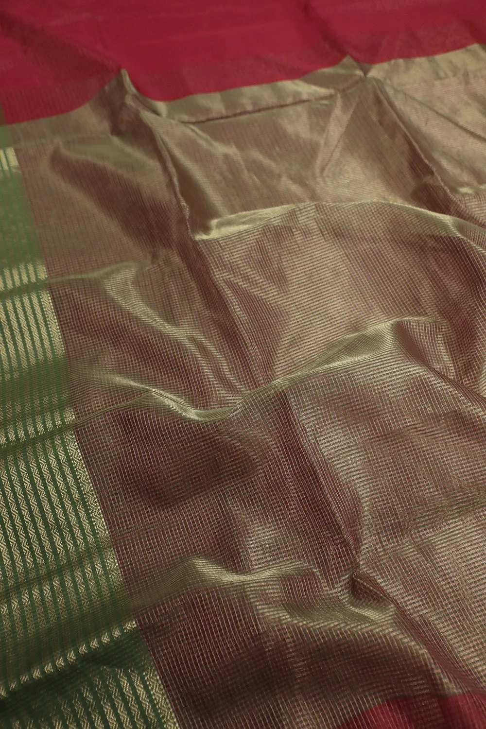 Scarlet Red Handwoven Maheshwari saree