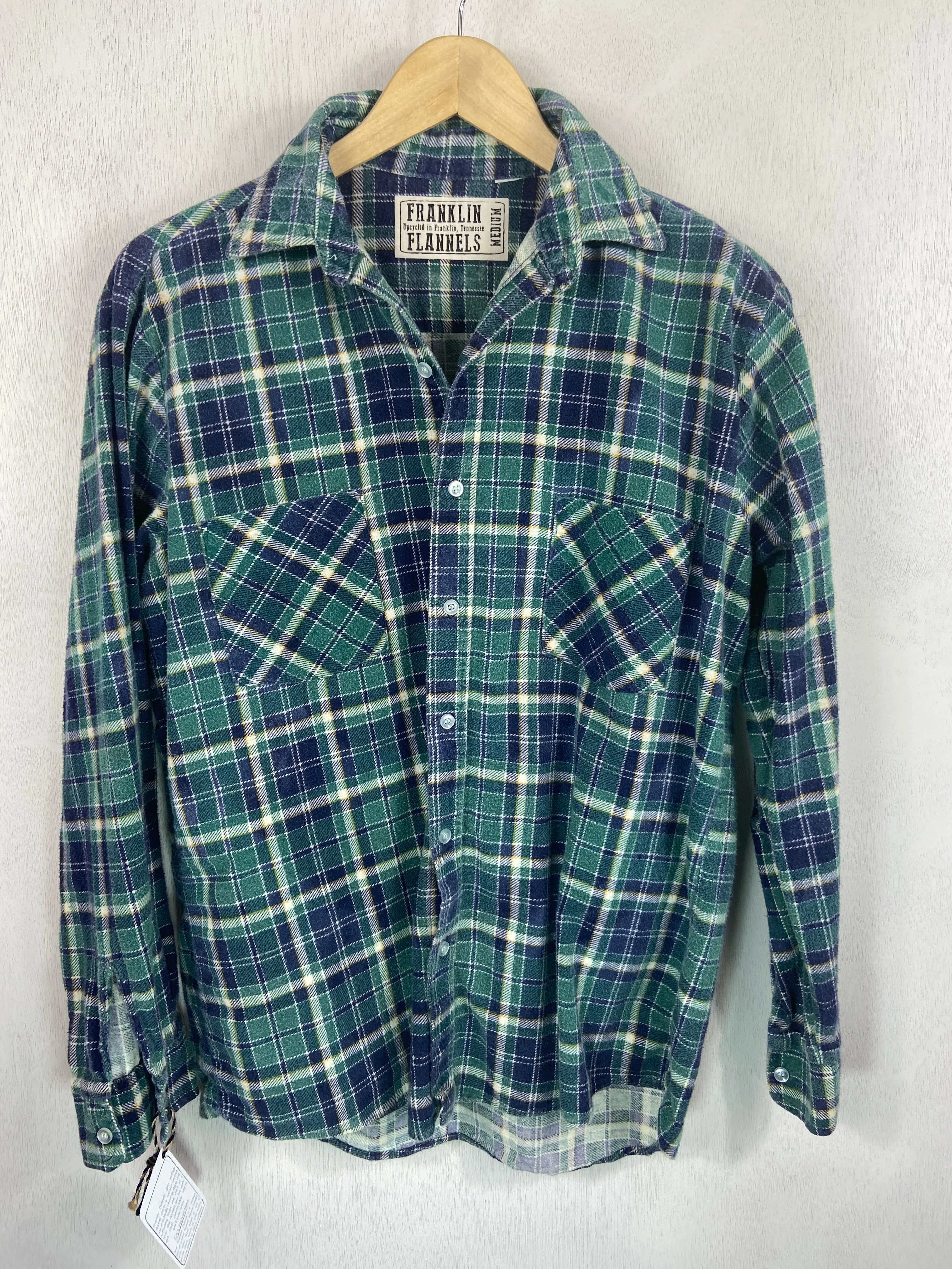 Vintage Retro Green, Navy Blue and White Flannel Size Medium